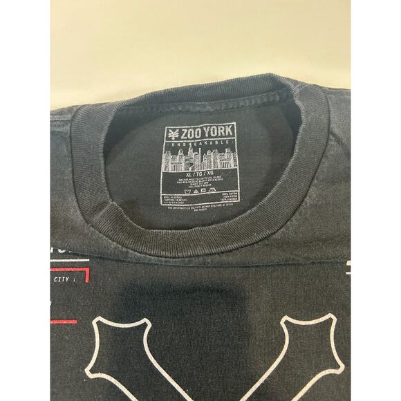 Zoo York Graphic T-Shirt Black XL Cityscape Logo Tee Urban Streetwear - Picture 3 of 6